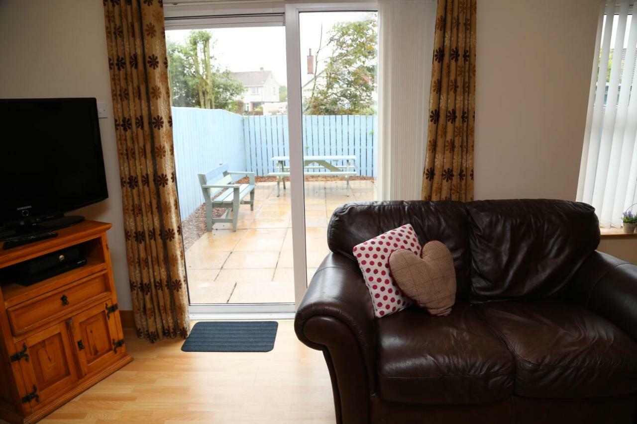 Vila Sunny Seaside Getaway Portstewart Exteriér fotografie
